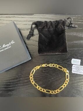Macy & Co. Sterling Silver 18kt Gold Figaro Chain Bracelet